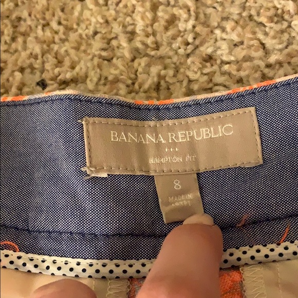 Banana Republic Shorts, Size 8, NWOT - Picture 3 of 4